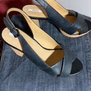 Geox respira 7 navy blue leather sandal heels